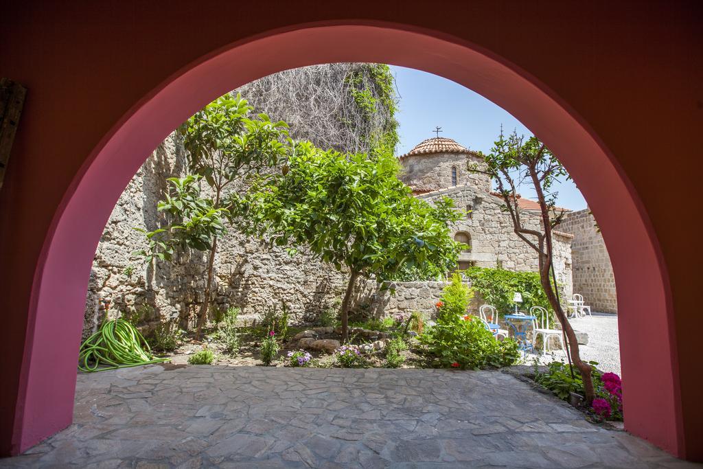 Saint Artemios Hotel And Oriental Suites Rhodes City Екстериор снимка