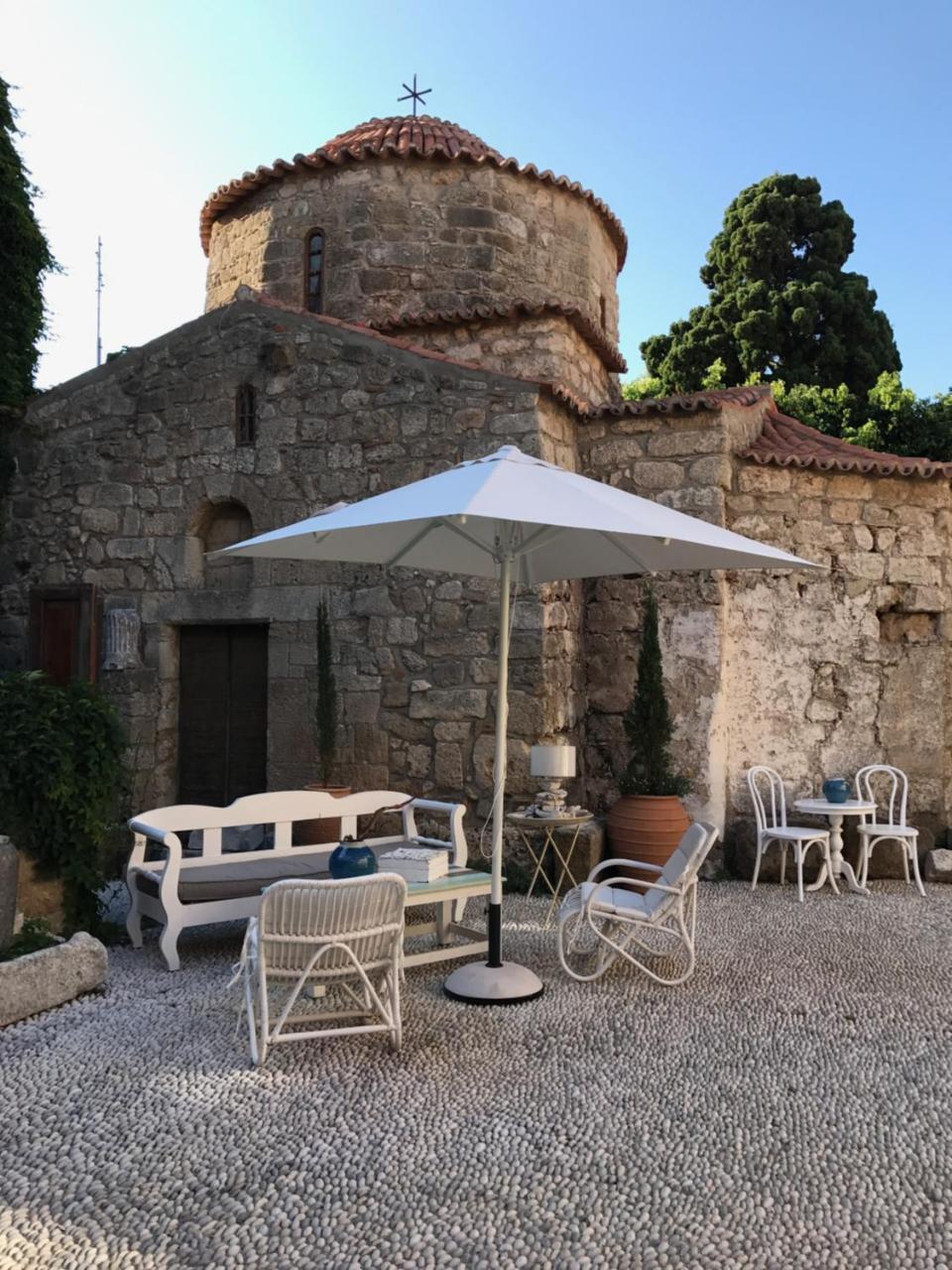 Saint Artemios Hotel And Oriental Suites Rhodes City Екстериор снимка