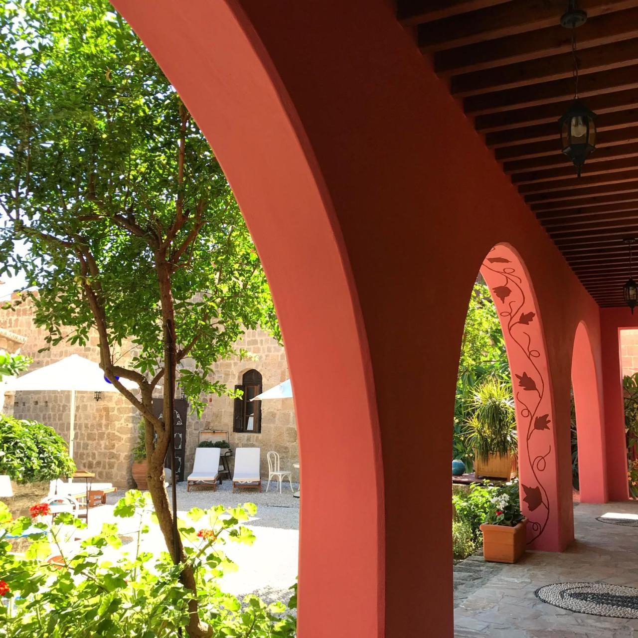 Saint Artemios Hotel And Oriental Suites Rhodes City Екстериор снимка