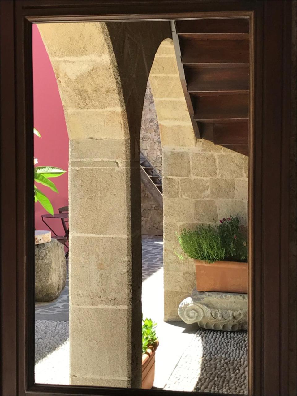 Saint Artemios Hotel And Oriental Suites Rhodes City Екстериор снимка