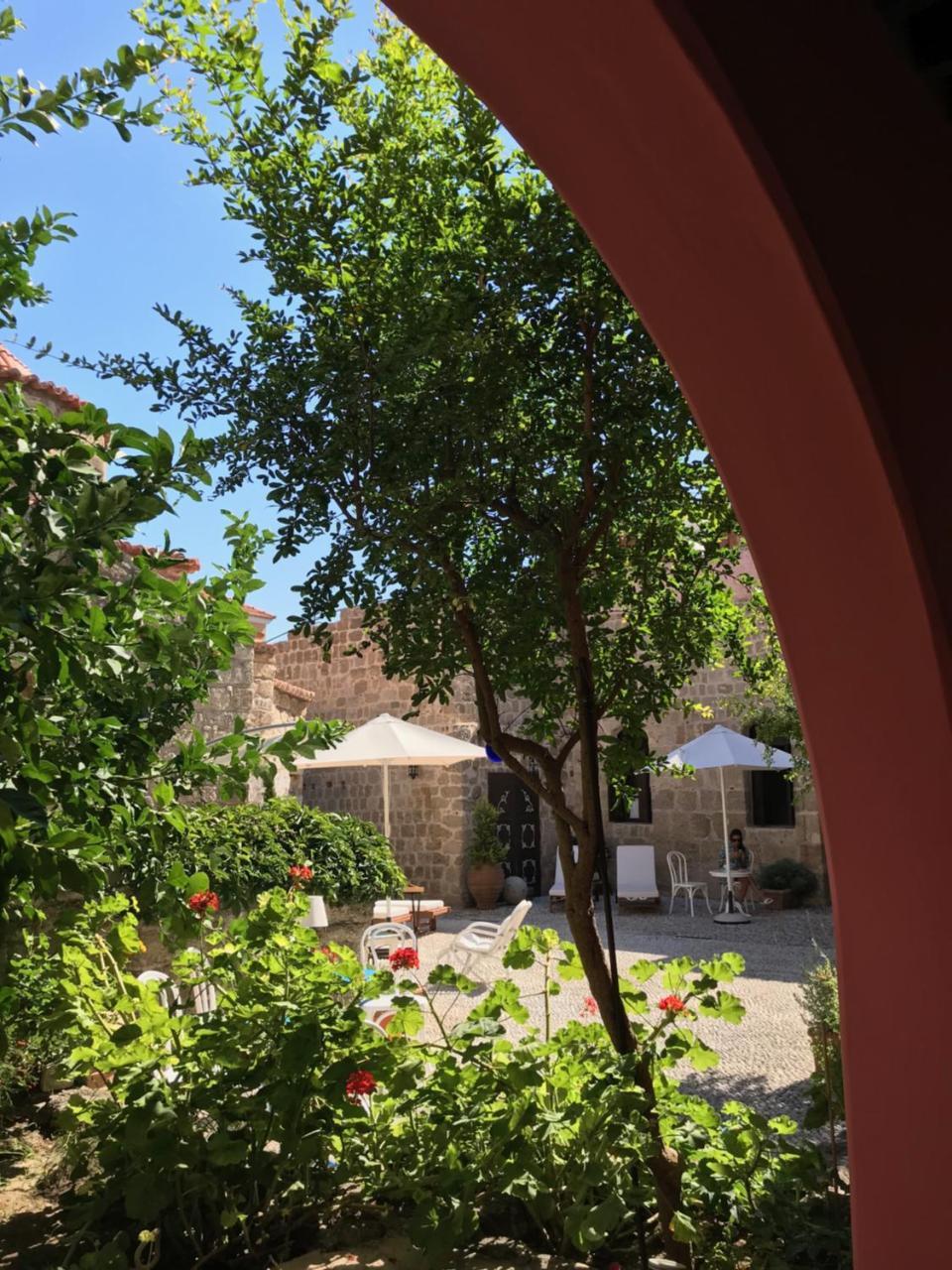 Saint Artemios Hotel And Oriental Suites Rhodes City Екстериор снимка