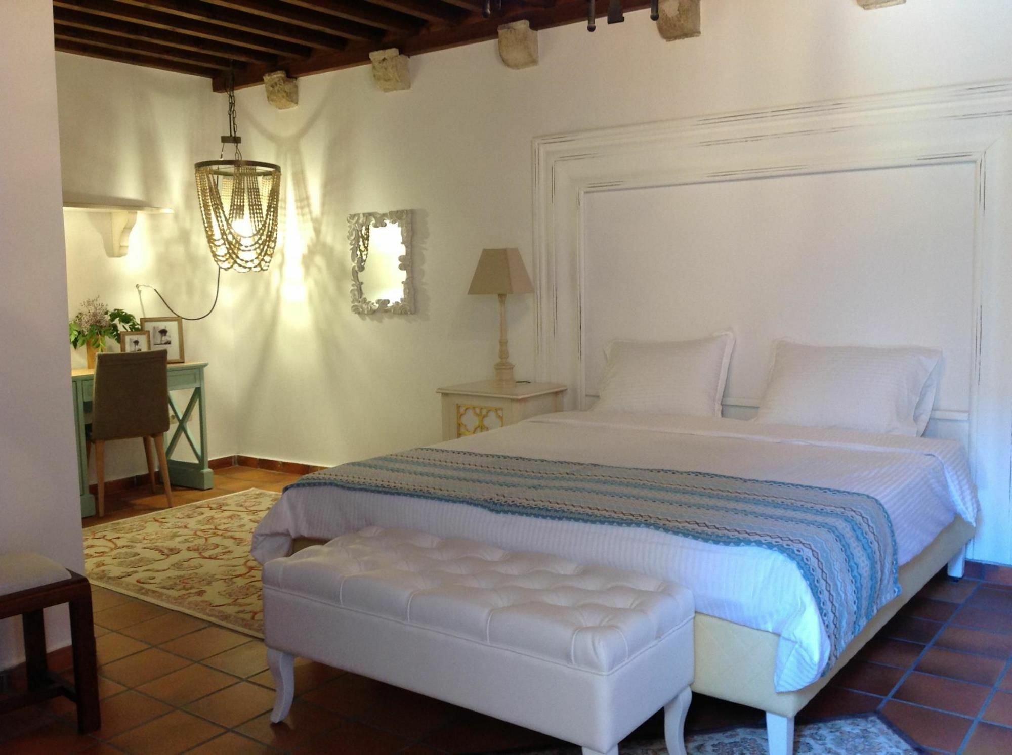 Saint Artemios Hotel And Oriental Suites Rhodes City Екстериор снимка