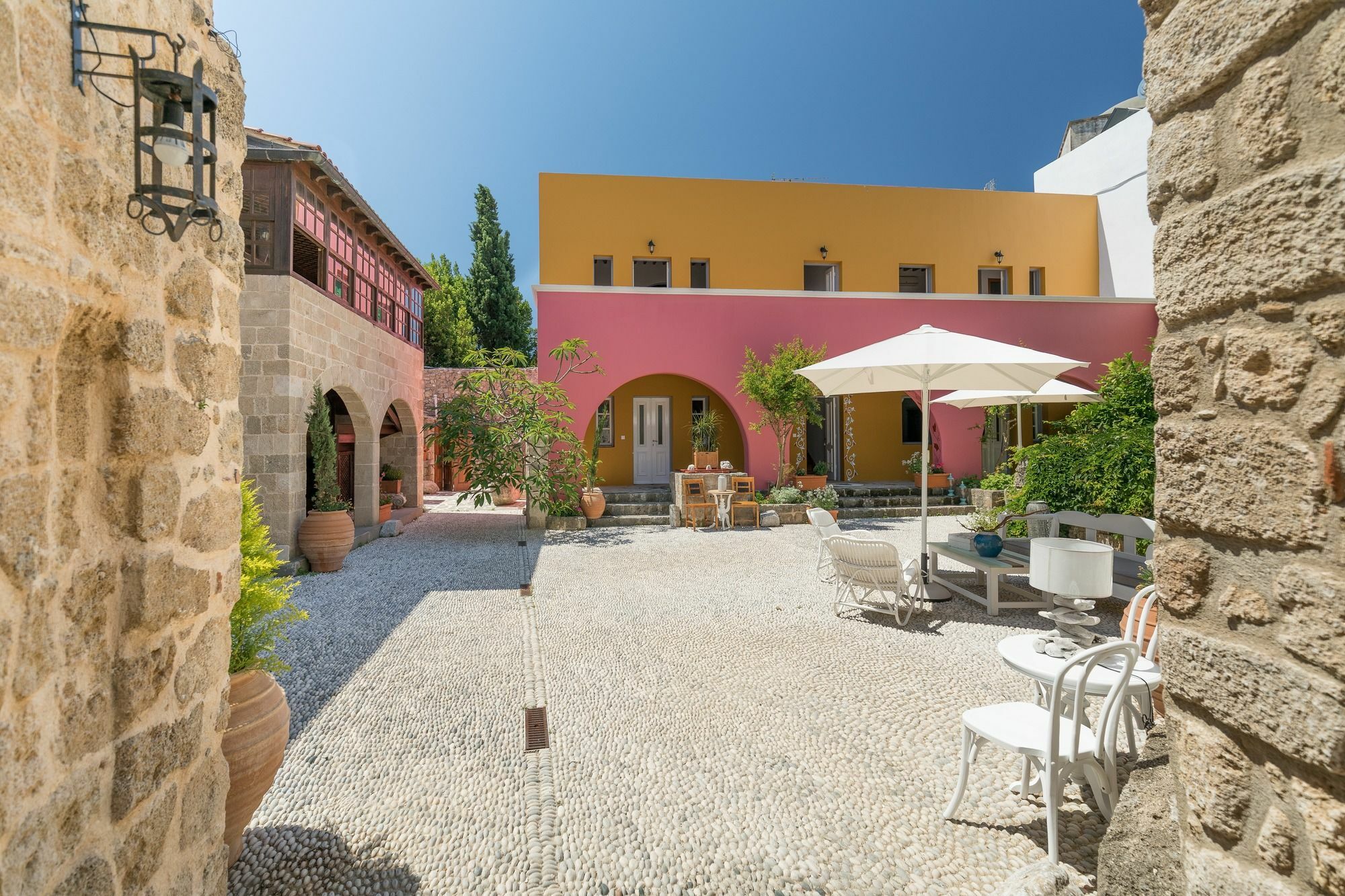 Saint Artemios Hotel And Oriental Suites Rhodes City Екстериор снимка