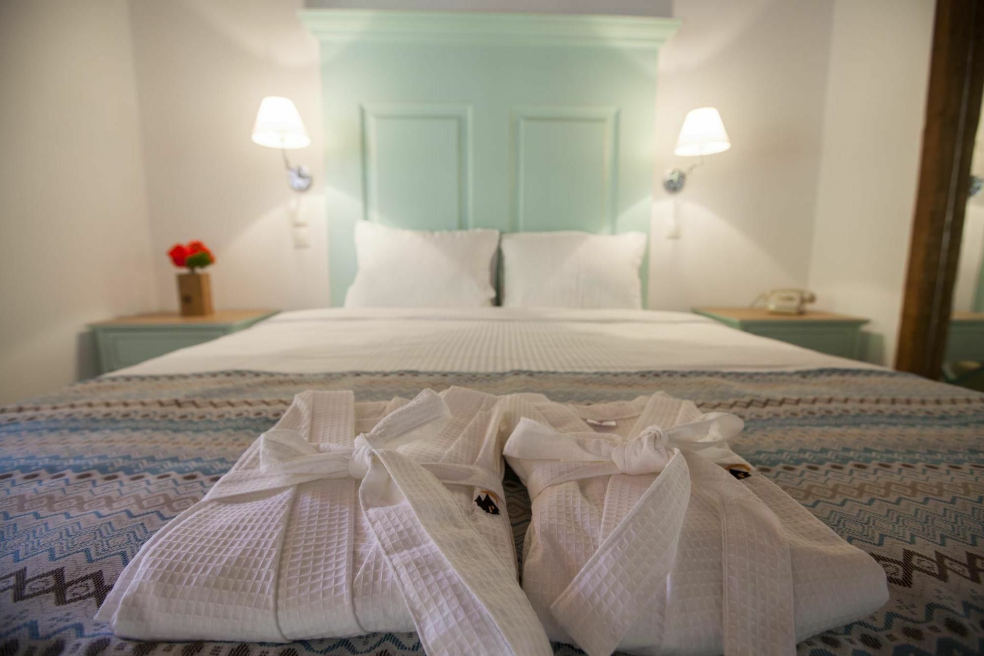 Saint Artemios Hotel And Oriental Suites Rhodes City Екстериор снимка